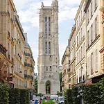 Louvres Notre Dame De Apartman