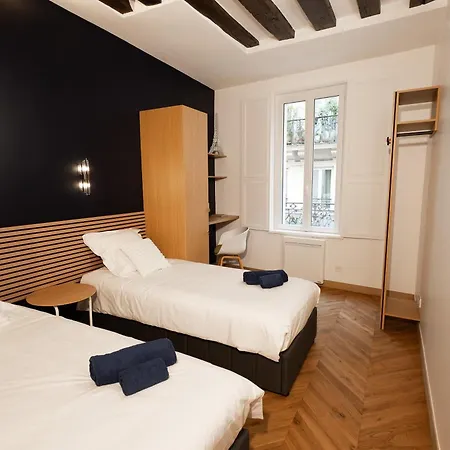 Louvres Notre Dame De Apartament *